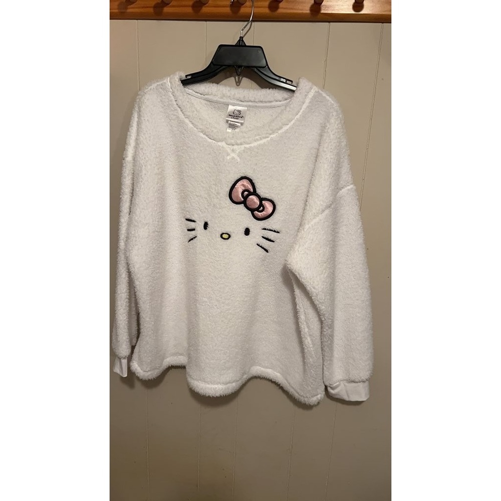 Hello‎ Kitty Fleece Pullover Sweater